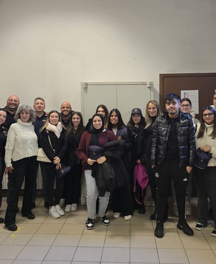 La Polizia di Stato apre le porte agli studenti: visita al Commissariato Barriera Nizza