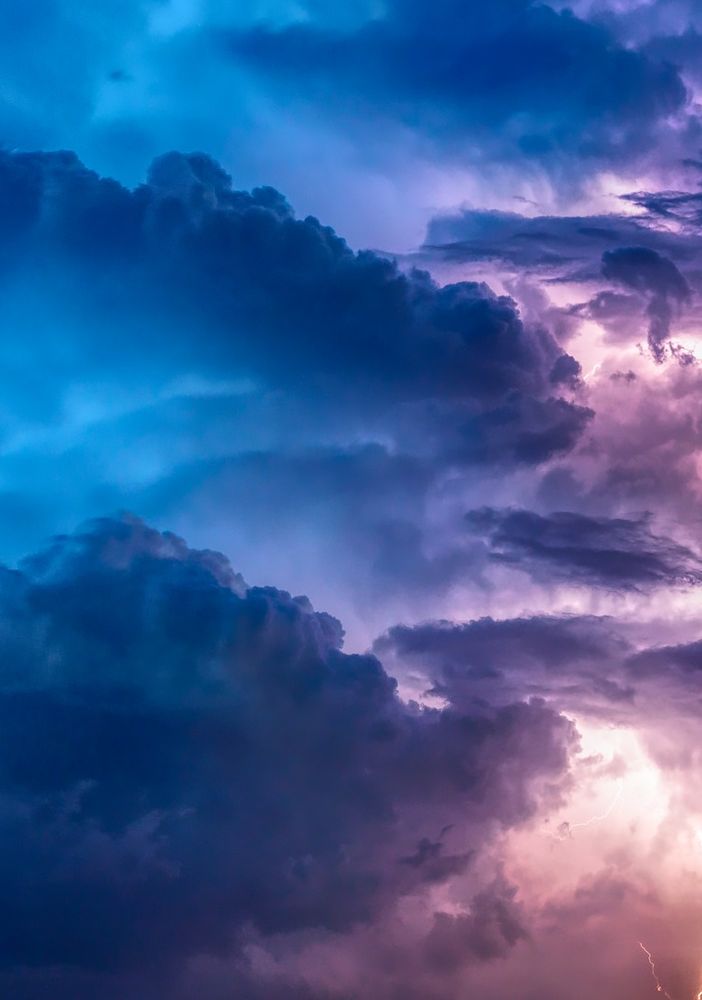 Meteo: nel weekend tornano i temporali e si abbassano le temperature