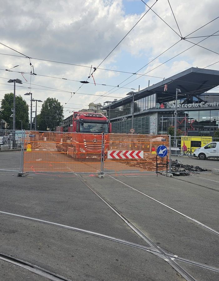 Al via il rinnovo dei binari di piazza della Repubblica: tram 3, 4 e 16 deviati
