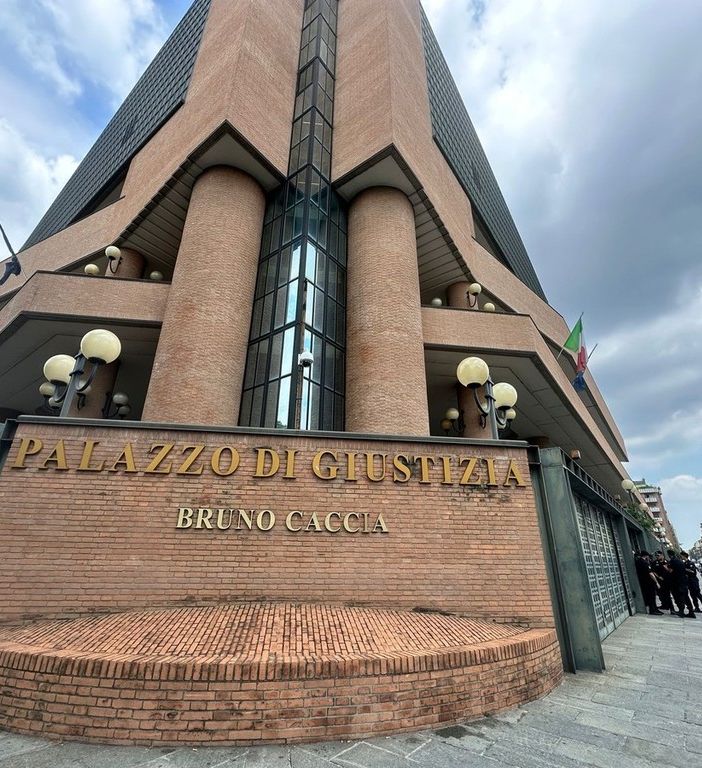 Chivasso, condannata a 5 mesi la titolare della torteria &quot;no vax&quot;
