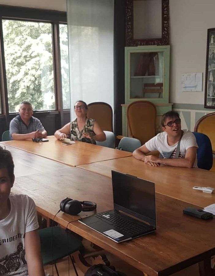 Aiutante sviluppo software: una nuova frontiera lavorativa per i disabili visivi