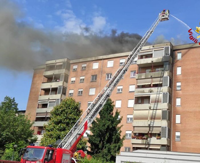 Incendio a Collegno