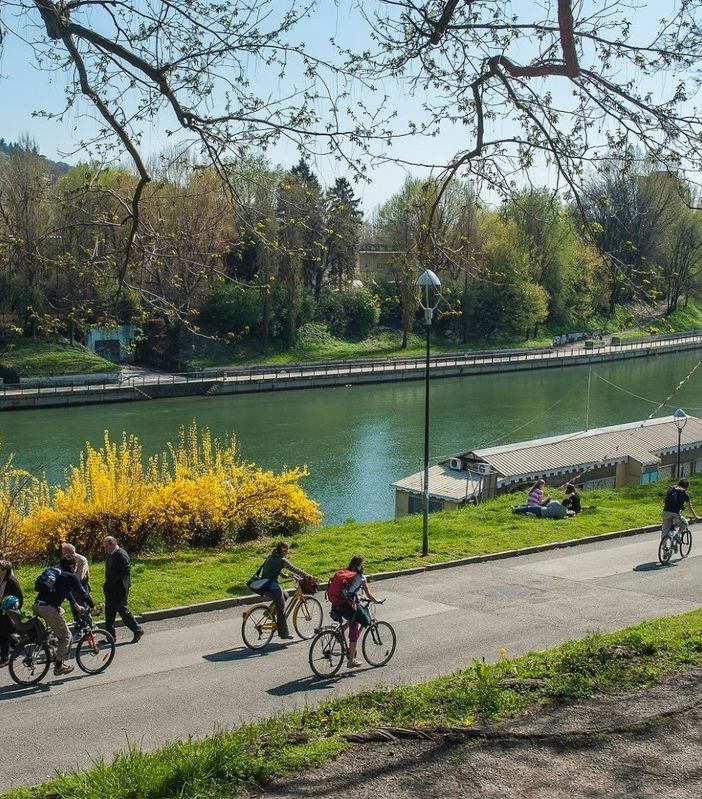 Moncalieri, contro i 'furbetti della bici' arriva il limite dei 10 km/h
