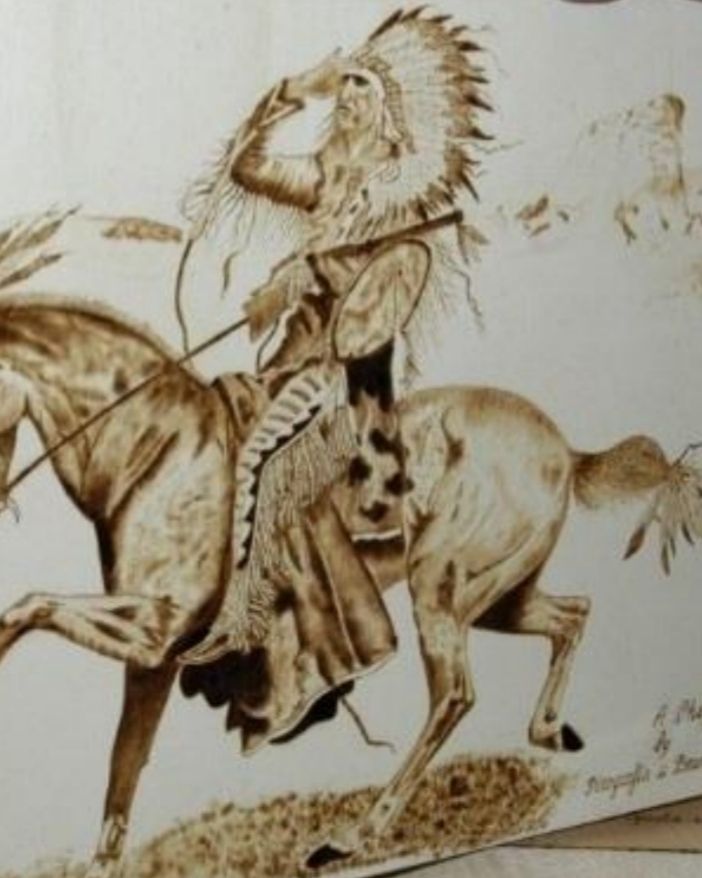 La pirografia arriva alla Circoscrizione 7: da domani in mostra le opere di Bruno Guala
