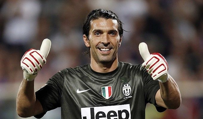 &quot;Buffon è morto&quot;, ma è una bufala. Con un link che vi inganna facendovi sottoscrivere abbonamenti mangia-soldi