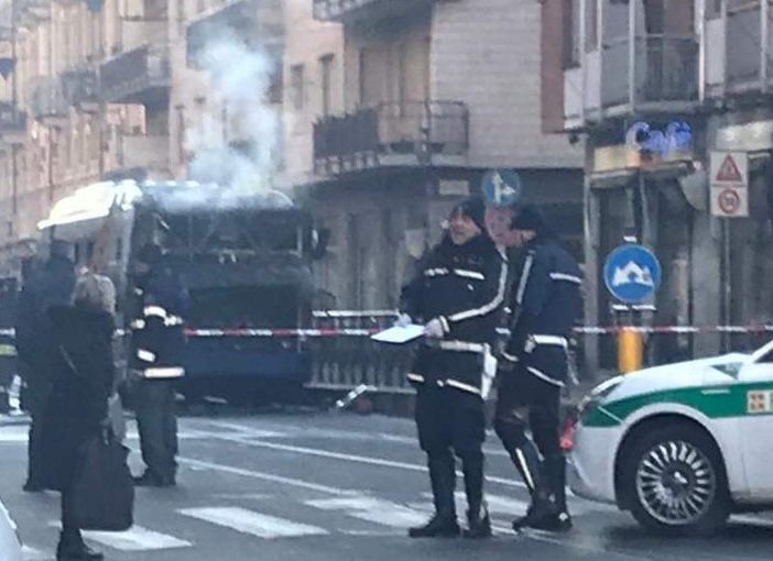 Autobus a fuoco, Marrone (FdI): “La Appendino come la Raggi, incapace di gestire il parco mezzi”