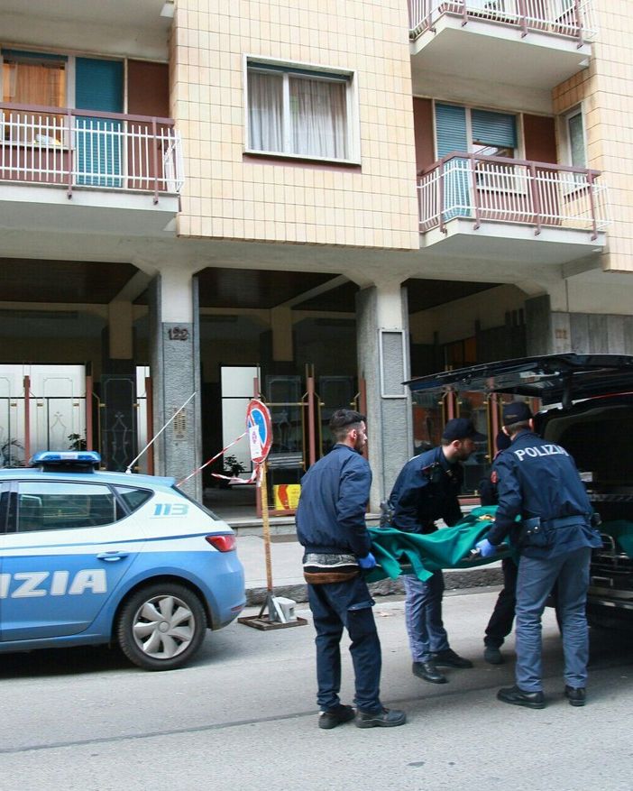 Tragedia a Borgo Vittoria: anziano torinese spara alla moglie e poi si toglie la vita