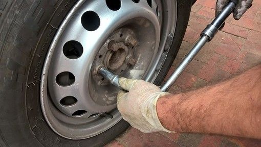 Gomme invernali, prorogata al 15 giugno la scadenza per il cambio