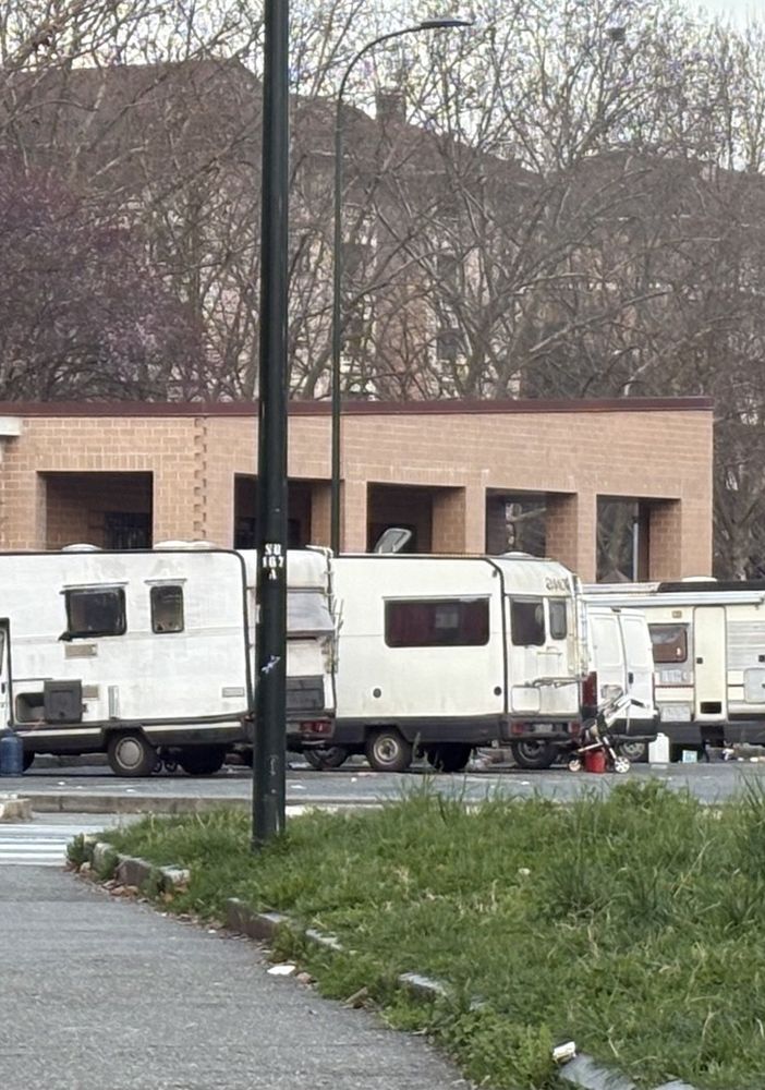 Insediamenti abusivi, baby gang e bivacchi: ora Mirafiori dice basta