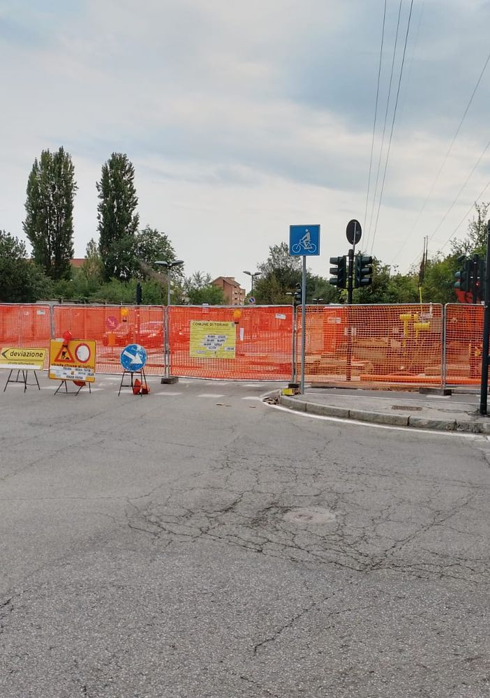&quot;Aggiornate la cartellonistica dei cantieri, i cittadini devono essere informati sulla durata dei lavori&quot;