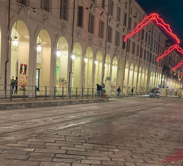 Via Po, tolto il cantiere nel primo tratto: tornano i parcheggi ma i bus restano deviati