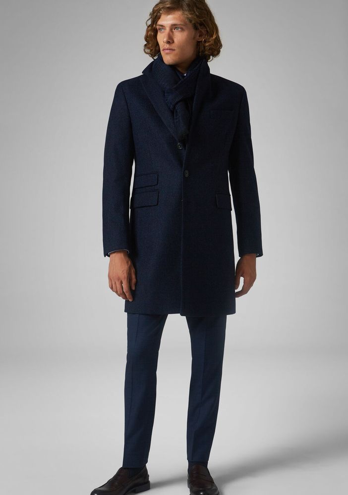 Moda uomo, trench e cappotti fanno da padrone anche quest'inverno