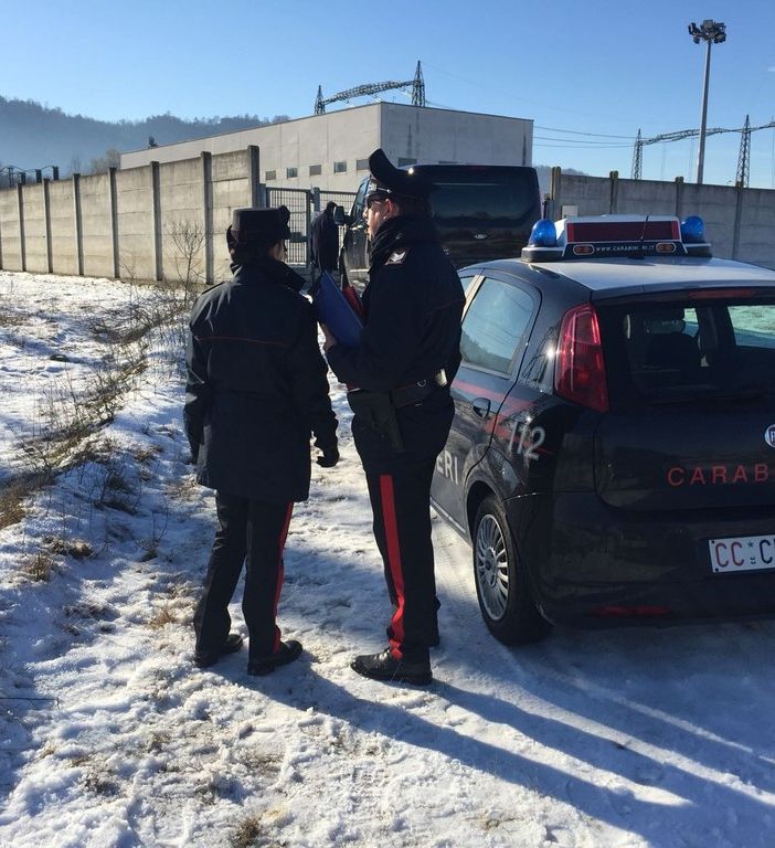 Furgone partito da Torino con clandestini bloccato nella neve: arrestato passeur