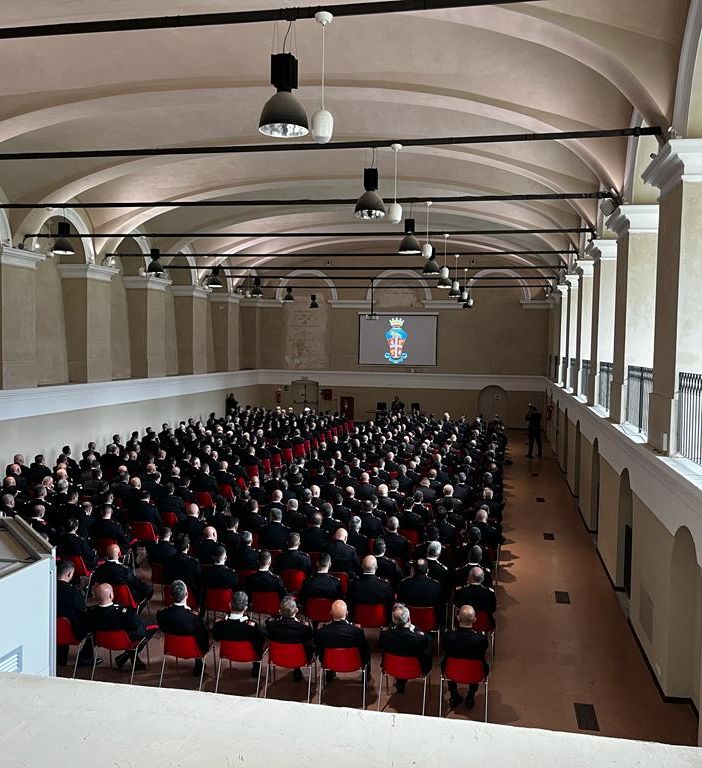 carabinieri al castello di moncalieri