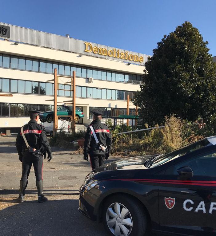 Cannibalizzavano fabbriche in disuso, i carabinieri di Rivoli arrestano tre romeni predatori di rame