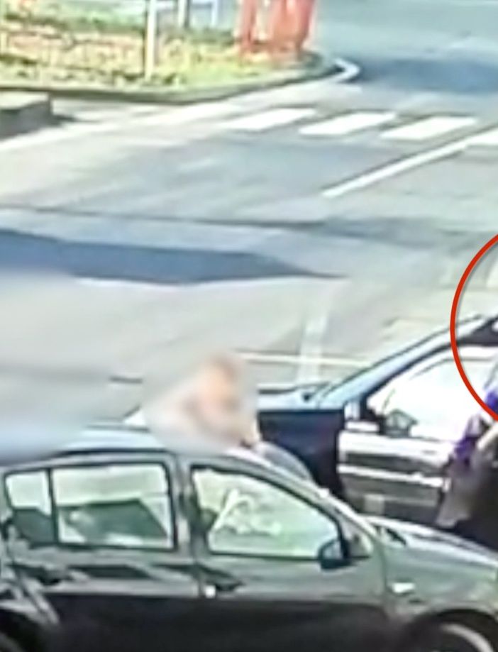 Distrae la vittima e l'altro ruba la borsa nei parcheggi dei supermercati del Torinese: in manette i ladri