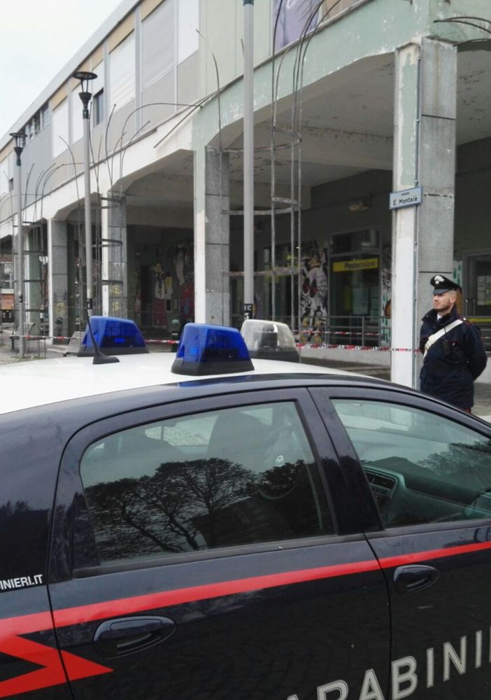 Ipotesi pacco-bomba davanti alle Poste di piazza Montale: intervento degli artificieri
