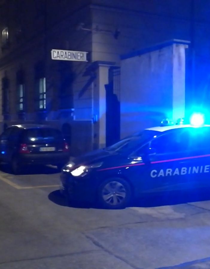 I cittadini smascherano i pusher: &quot;Spacciano davanti ai nostri bambini&quot;