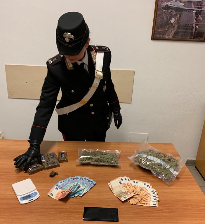 In casa gestiva un ingrosso della droga: arrestato 21enne di Settimo