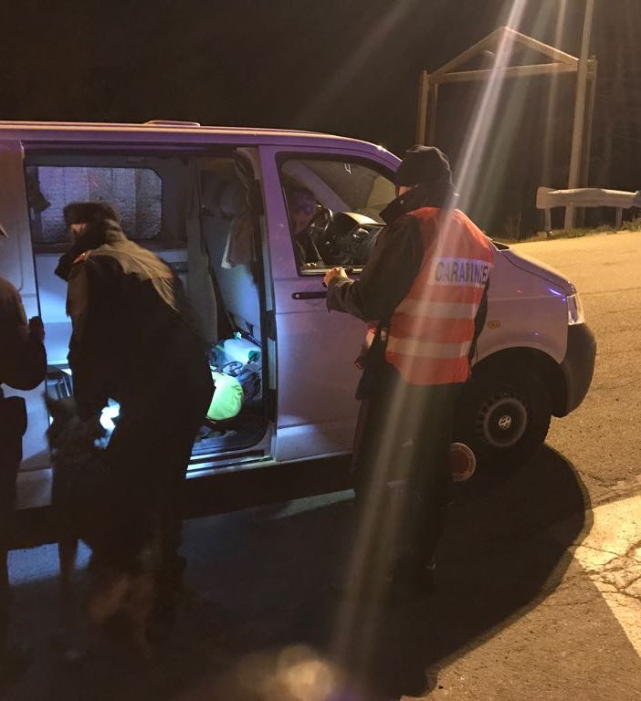Controlli alla frontiera, arrestati tre tunisini che nascondevano clandestini siriani