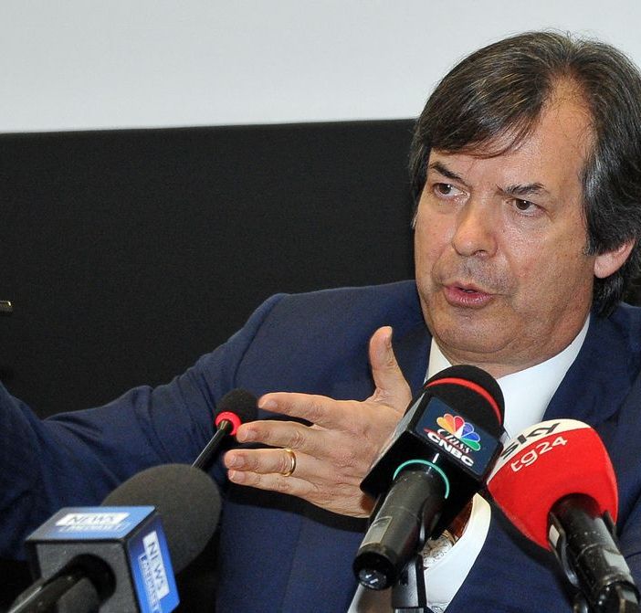Offerta di scambio su Ubi Banca, alla fine Intesa Sanpaolo rilancia: sul piatto altri 652 milioni