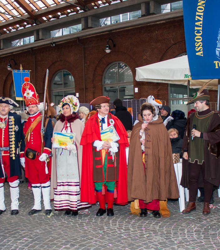 Torna l'appuntamento con coriandoli e scherzi: è l'antico carnevale del Balon 2020 [FOTO]
