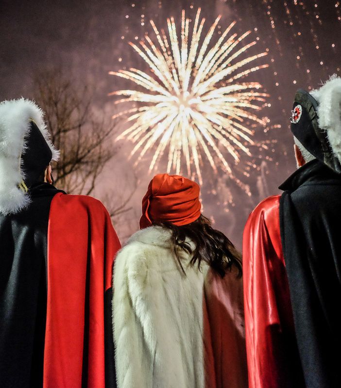 costumi tipici carnevale Ivrea