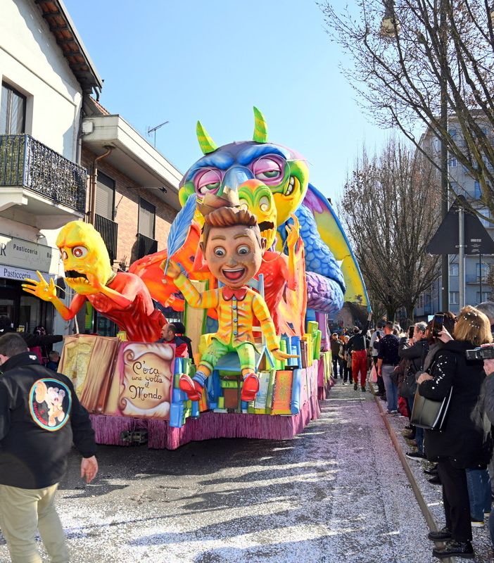 L'annunciato maltempo costringe al rinvio il Carnevalone di Chivasso