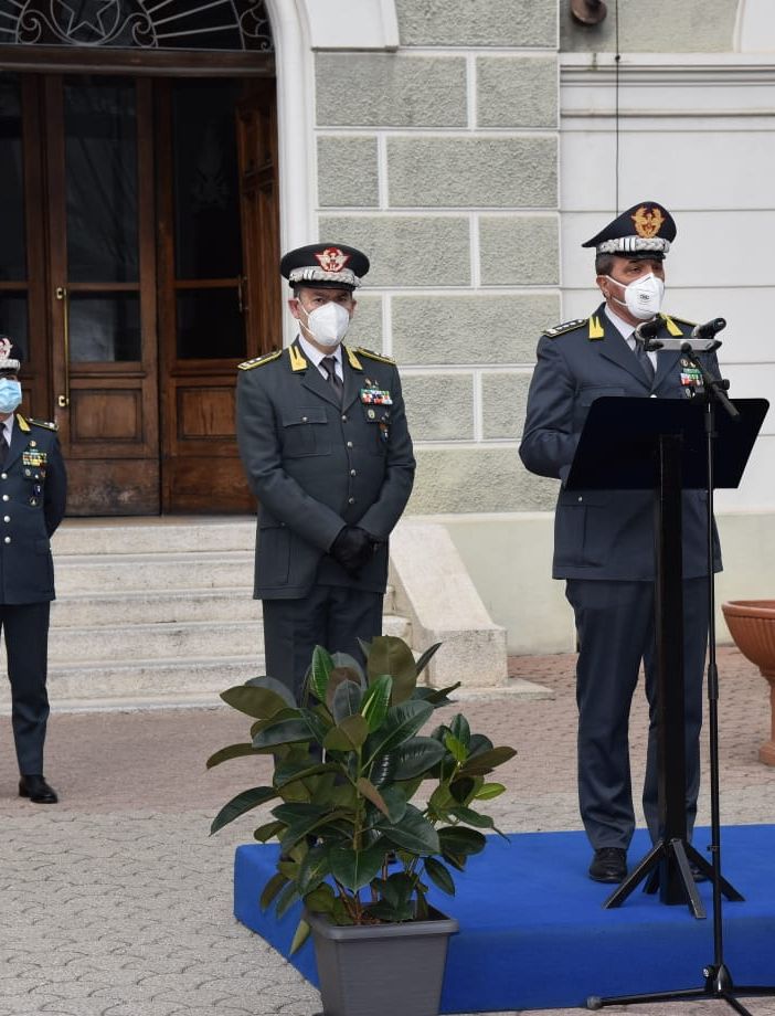 Due militari della Guardia di Finanza