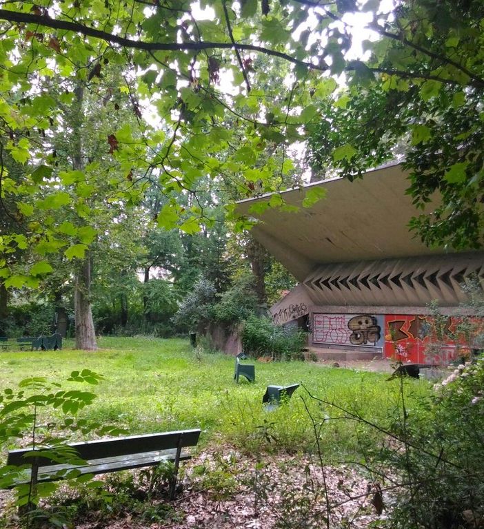 Rogo nella notte: a fuoco l'ex zoo di parco Michelotti, ancora da chiarire le cause