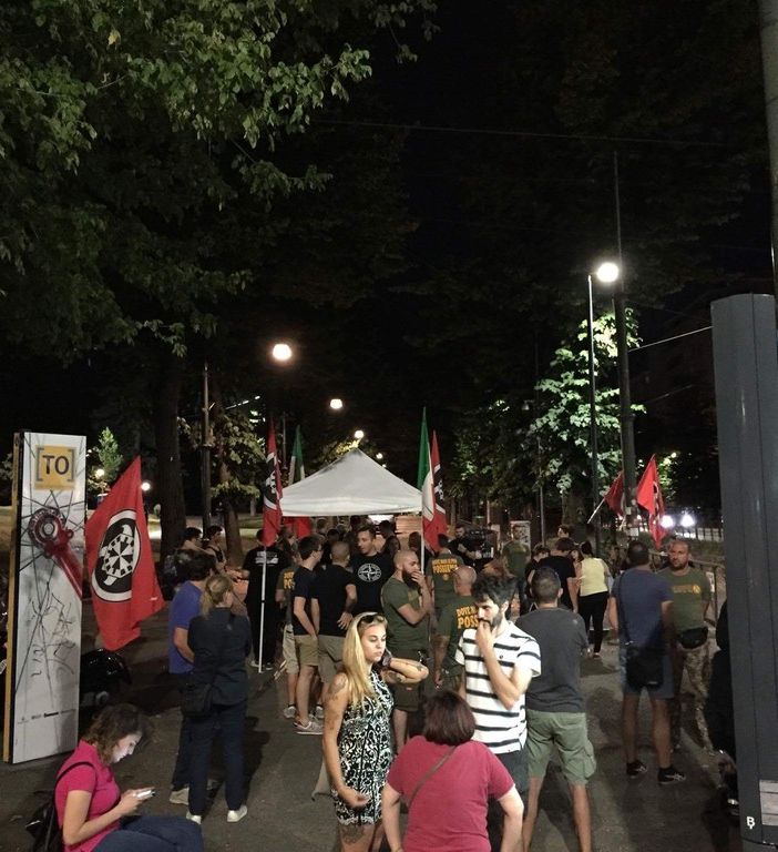 CasaPound e il presidio al Valentino: &quot;Basta a zone franche controllate da bande di spacciatori&quot;