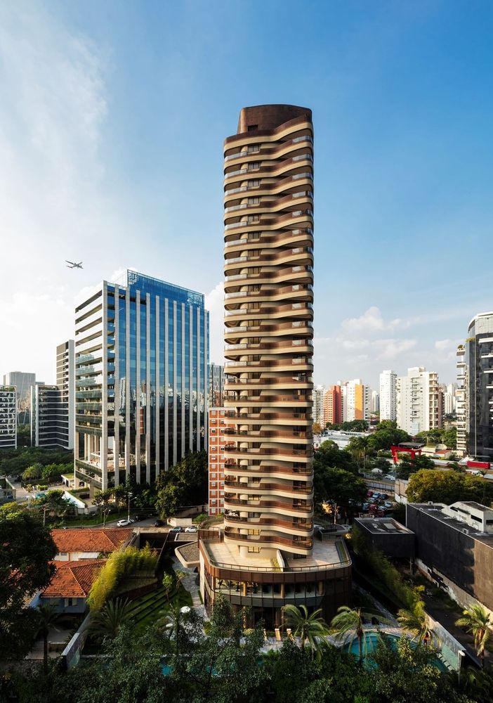 Pininfarina &quot;muove&quot; la torre verso San Paolo del Brasile e vince un premio internazionale
