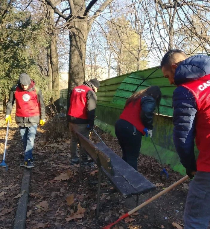 CasaPound riqualifica un'area verde in Borgo Vittoria