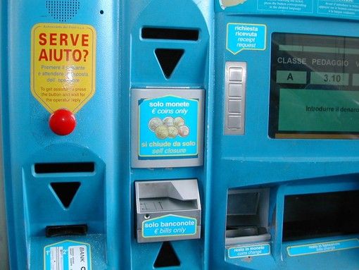 casello automatizzato dell'autostrada