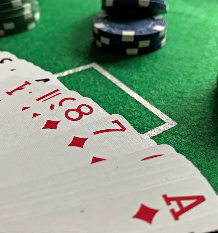 Calcio e casinò non AAMS: una passione condivisa a Torino