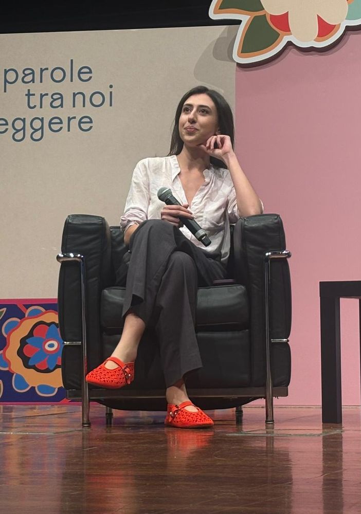 Cecilia Sala grande protagonista del sabato al Salone del Libro