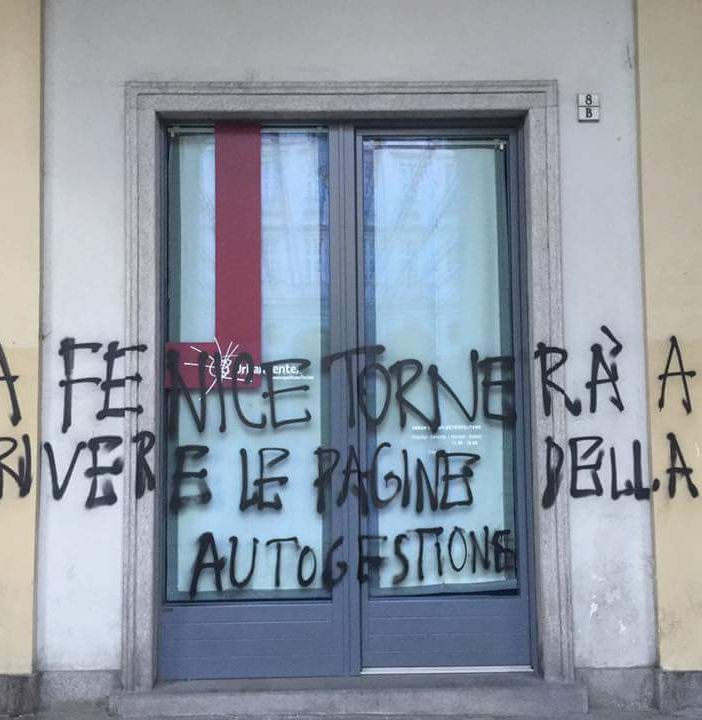 Gli ex del Fenix tornano a farsi vivi e vandalizzano l'Urban Center