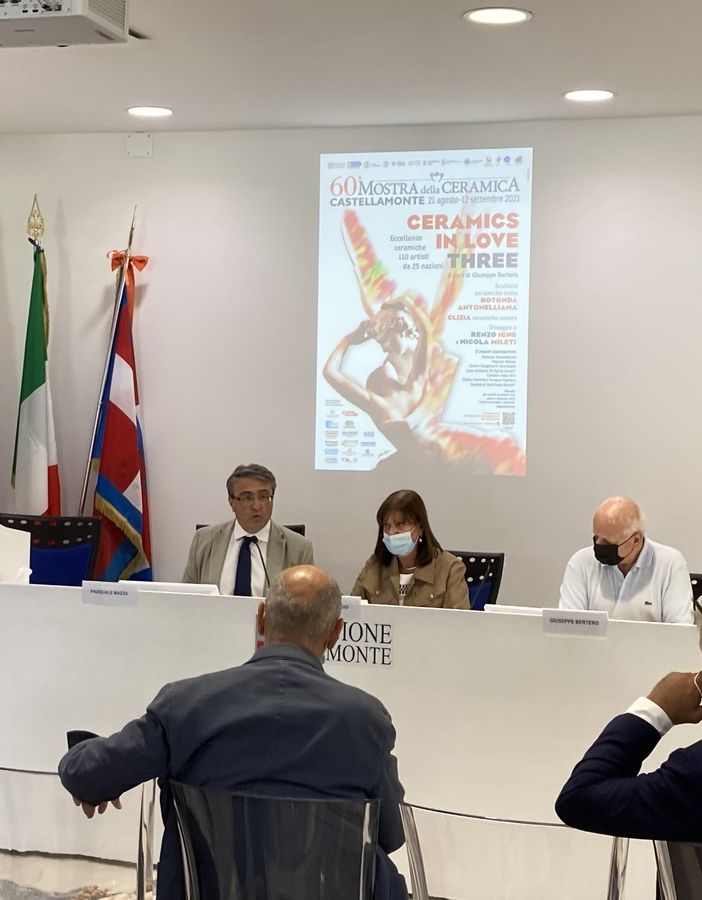 Conferenza stampa
