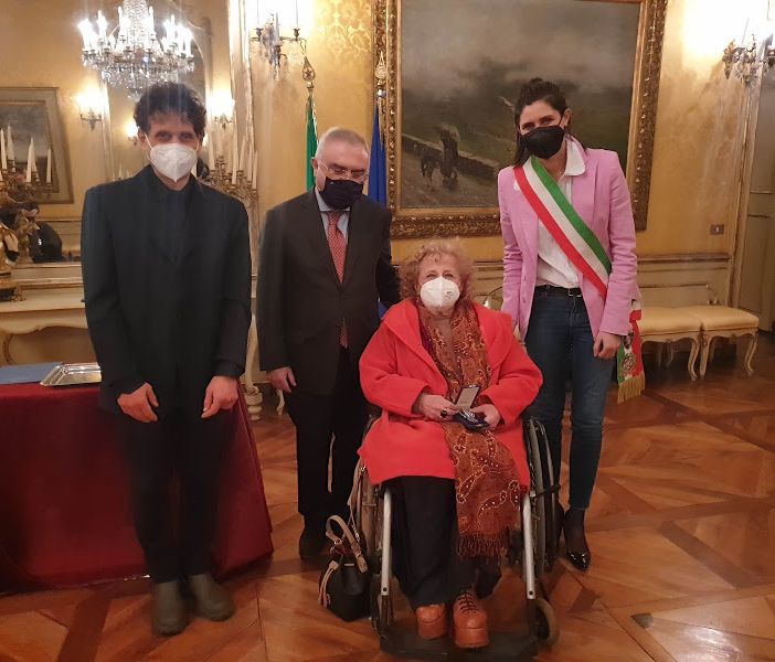 un momento della cerimonia di consegna delle medaglie d'onore