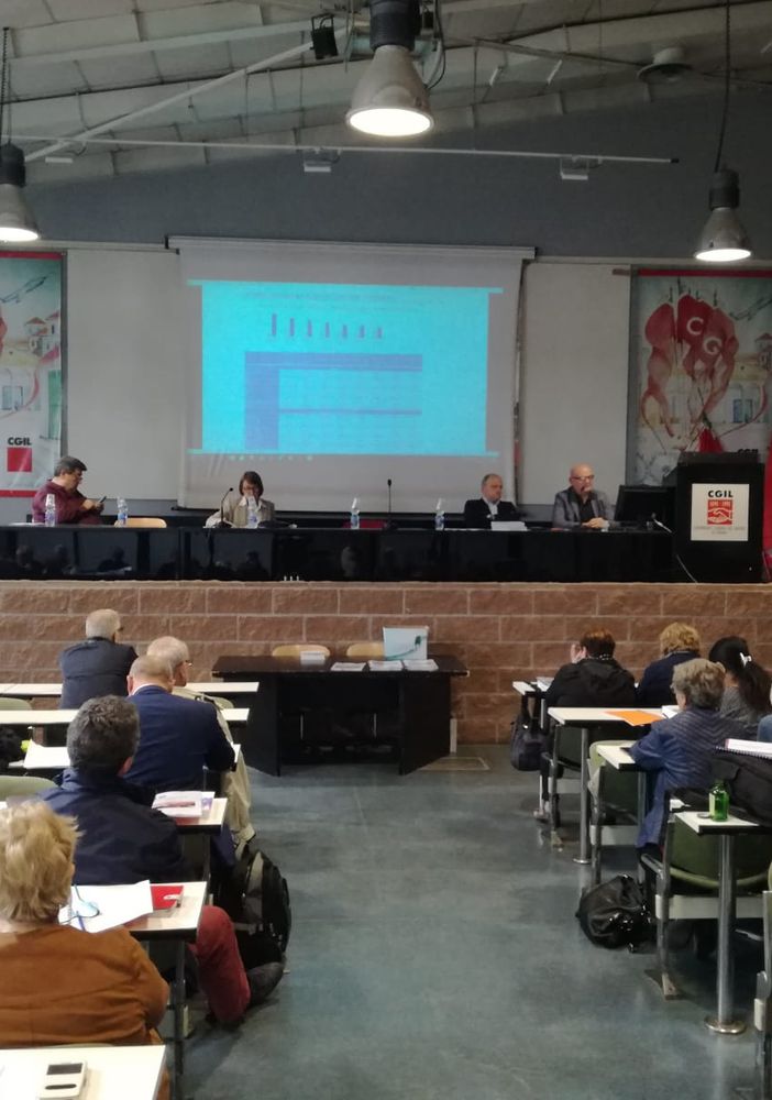 A Torino l'attivo unitario di 500 delegati e pensonati di Cgil, Cisl e Uil
