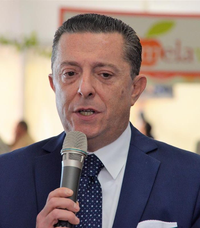 Il presidente Confcommercio, Luca Chiapella