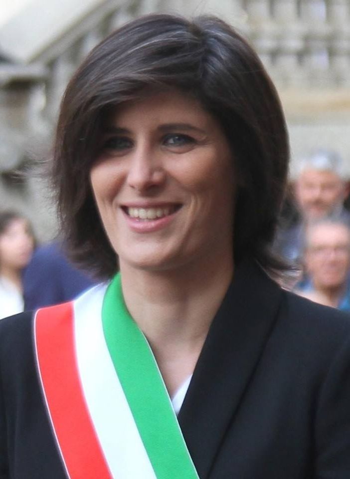 Il sindaco di Torino Chiara Appendino è la più amata d'Italia