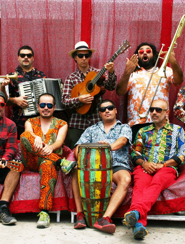I re della &quot;cumbia&quot; arrivano in Italia: stasera live dei Chico Trujillo al Cap10100