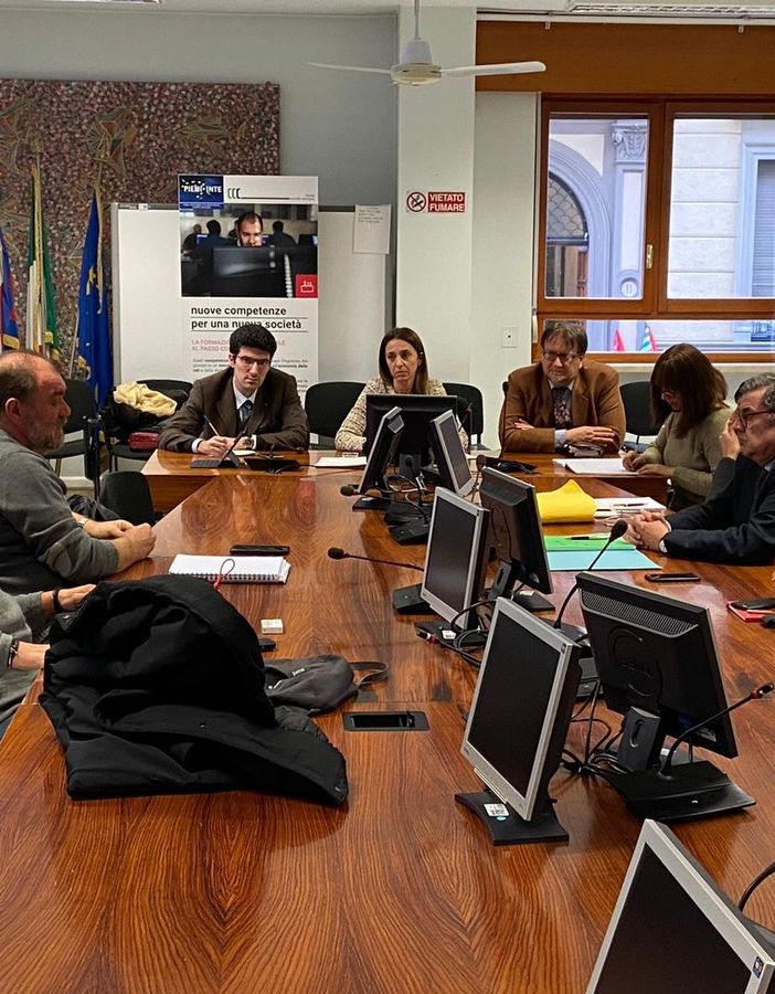 Cosmonova: mentre si lavora per la cassa integrazione spunta un possibile investitore