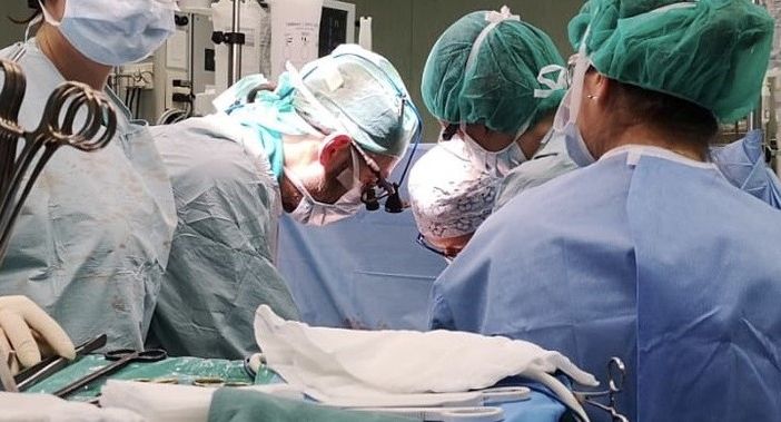 Molinette da record: asportata per la prima volta la prostata con il robot chirurgo su un paziente portatore di doppio trapianto renale