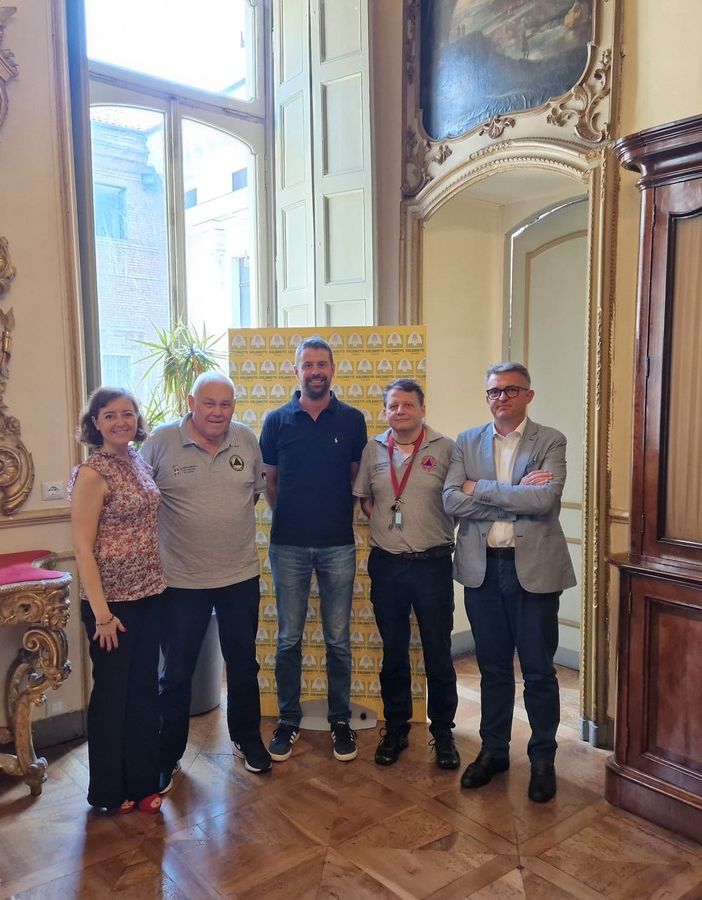Accordo tra Coldiretti Torino e l'Associazione volontari alpini di protezione civile: a realizzare i piatti del giorno gli studenti del Colombatto