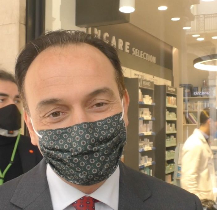 Cirio con mascherina