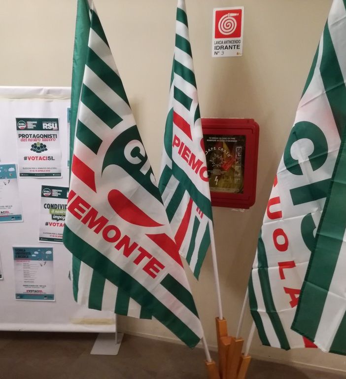 Lavoratori bengalesi truffati da una coop a Carmagnola: arrivati i risarcimenti