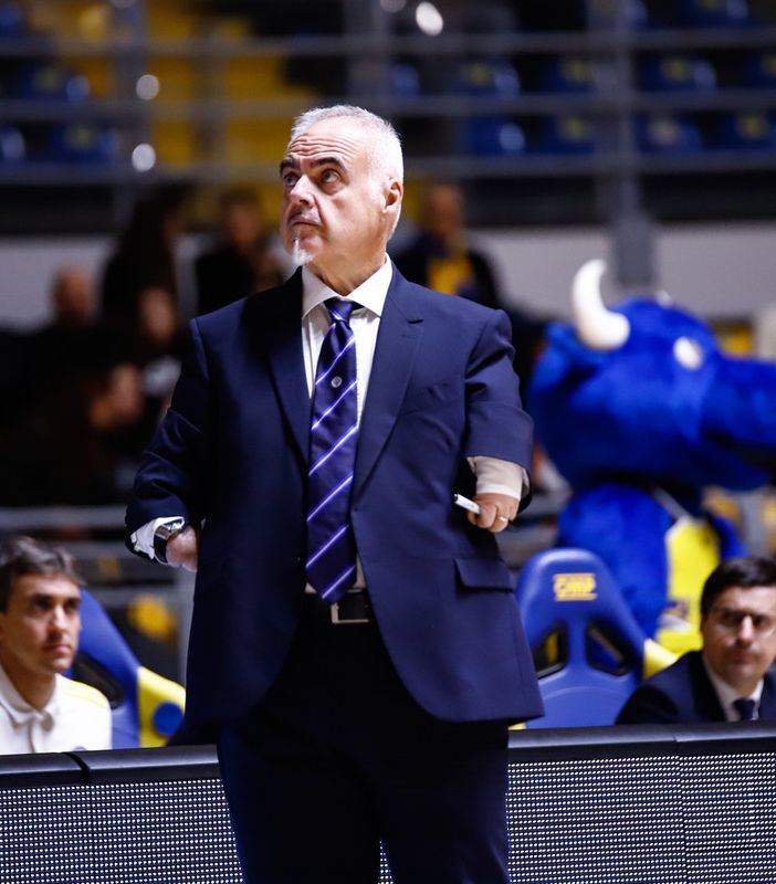 Basket, Reale Mutua e coach Ciani dividono le loro strade