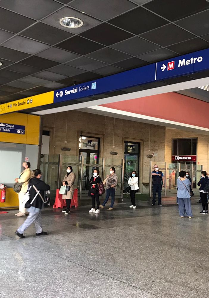 Riaperti i centri servizi clienti Gtt: qualche coda e accessi consentiti solo su prenotazione
